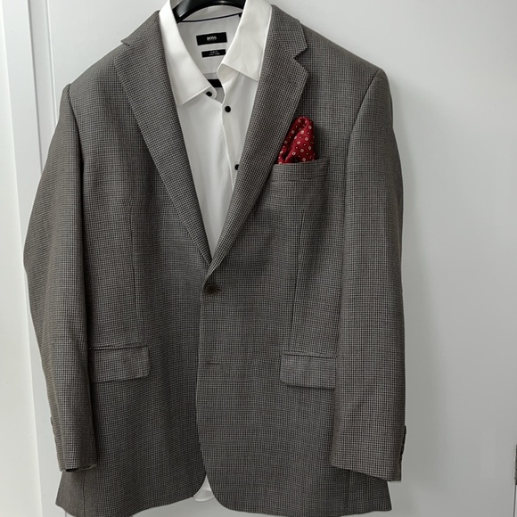 Calvin Klein Sports Jacket in EUC.42L 70% Wool @ 30% Silk. - Picture 5 of 14